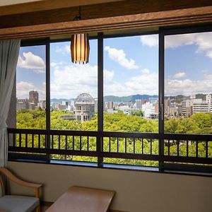 Japanese-Style Room Dome View